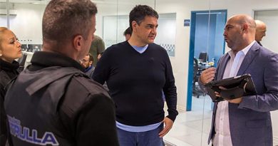 Vicente López incorpora chalecos antibalas con GPS para las fuerzas locales Vicente López incorpora chalecos antibalas con GPS para las fuerzas locales
