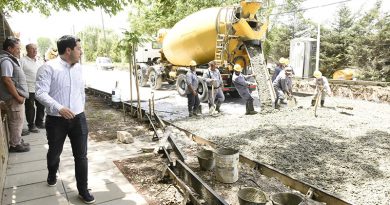 Un trabajo conjunto para pavimentar la calle Costa Rica en Malvinas Argentinas Un trabajo conjunto para pavimentar la calle Costa Rica en Malvinas Argentinas