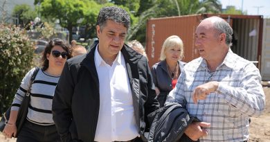 Jorge Macri recorrió las obras en la Plazoleta Aguirre de Florida Jorge Macri recorrió las obras en la Plazoleta Aguirre de Florida