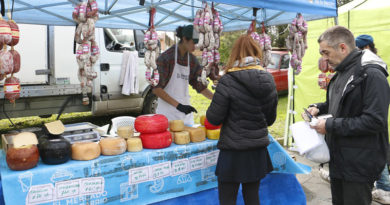 El ‘Mercado en tu barrio’ recorre las localidades de San Isidro El ‘Mercado en tu barrio’ recorre las localidades de San Isidro