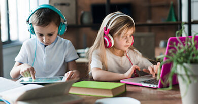 Un estudio científico concluye que la ausencia de los chicos en la escuela desnivela el acceso a la tecnología Un estudio científico concluye que la ausencia de los chicos en la escuela desnivela el acceso a la tecnología