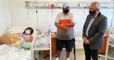 Julio Zamora le dio la bienvenida a Ciro, el bebé N° 25.000 nacido en el Hospital Materno Infantil de Tigre Julio Zamora le dio la bienvenida a Ciro, el bebé N° 25.000 nacido en el Hospital Materno Infantil de Tigre
