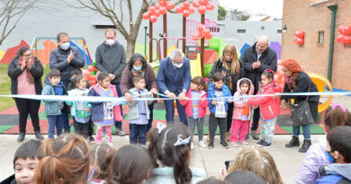 Julio Zamora inauguró los nuevos juegos del Jardín N°929 “El Ceibo” de Don Torcuato Julio Zamora inauguró los nuevos juegos del Jardín N°929 “El Ceibo” de Don Torcuato