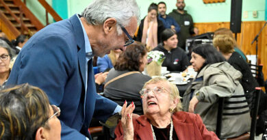 El Municipio de Tigre agasajó a decenas de mujeres de Don Torcuato El Municipio de Tigre agasajó a decenas de mujeres de Don Torcuato