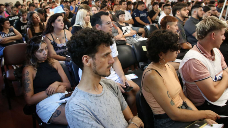 Primer foro hacia una Ley Provincial para las juventudes – Periódico ...