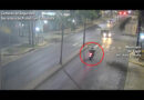 Don Torcuato: las cámaras del COT registraron un impactante accidente entre una moto y un auto