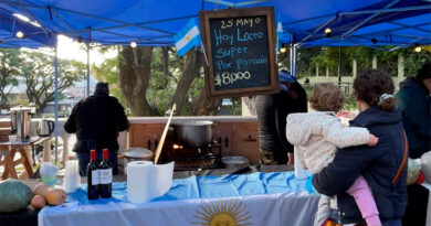 El 25 de Mayo con música en vivo, gastronomía, kermesse y feria de emprendedores El 25 de Mayo con música en vivo, gastronomía, kermesse y feria de emprendedores