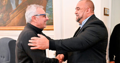 Zamora recibió al intendente de Villa Mercedes con motivo fortalecer las políticas públicas en materia de seguridad Zamora recibió al intendente de Villa Mercedes con motivo fortalecer las políticas públicas en materia de seguridad
