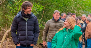 Juan y Eva Andreotti inauguraron un nuevo espacio verde frente al río en el EcoParque de San Fernando Juan y Eva Andreotti inauguraron un nuevo espacio verde frente al río en el EcoParque de San Fernando