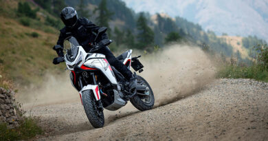 La X-CAPE 1200 llegó al país para liderar el segmento Maxi-Adventure La X-CAPE 1200 llegó al país para liderar el segmento Maxi-Adventure