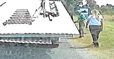 Se detuvo a conductor por circular con carga sobresaliente y poner en riesgo la seguridad vial