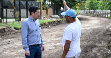 Nardini recorrió el avance de obra de pavimentación de la calle Estado de Israel