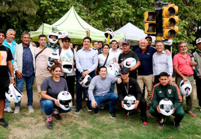 Marinucci encabezó controles viales y entregó cascos junto a Nardini en Malvinas Argentinas