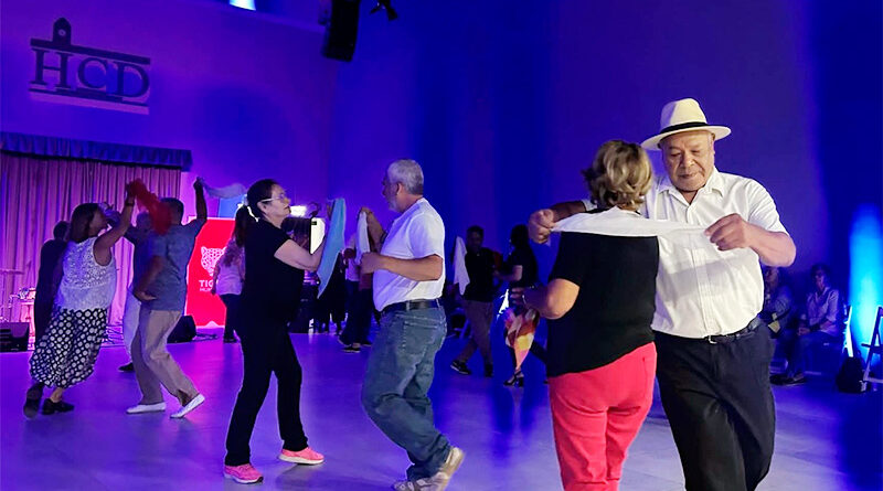 Con una gran convocatoria se realizó una nueva edición del ciclo de peñas folclóricas del Municipio de Tigre Con una gran convocatoria se realizó una nueva edición del ciclo de peñas folclóricas del Municipio de Tigre