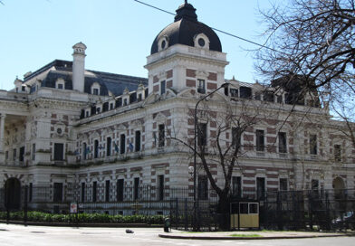 La Provincia acordó con los gremios de la Ley 10430 un aumento salarial del 7,5% escalonado para marzo y abril La Provincia acordó con los gremios de la Ley 10430 un aumento salarial del 7,5% escalonado para marzo y abril