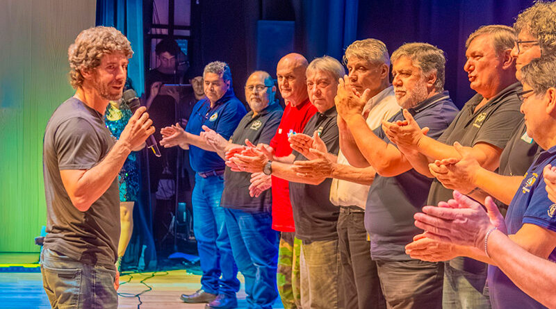 Juan Andreotti acompañó el homenaje a los Héroes de Malvinas sanfernandinos