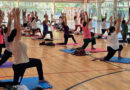 En polideportivos del Municipio de Tigre se llevaron a cabo encuentros de yoga para los vecinos y vecinas