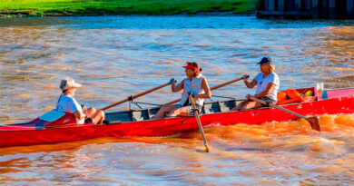 El Municipio acompañó a la comunidad en una regata destinada a mujeres de la ciudad