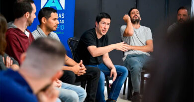 Nardini compartió una jornada con jóvenes profesionales que se especializan en liderazgo político Nardini compartió una jornada con jóvenes profesionales que se especializan en liderazgo político