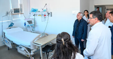 Julio Zamora supervisó la ampliación de las salas de terapia intensiva pediátricas y de adultos en el Hospital Materno Infantil