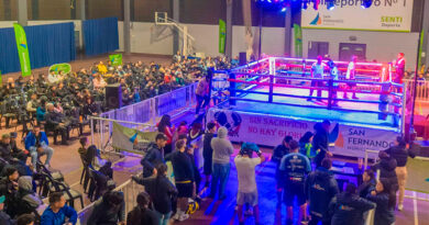San Fernando presentó una vibrante “Noche de Box” con 50 peleas de exhibición y amateur San Fernando presentó una vibrante “Noche de Box” con 50 peleas de exhibición y amateur