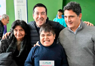 Nardini y Marinucci entregaron 350 Pases Libres Multimodales