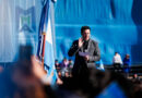 Leo Nardini acompañó a más de 4.500 estudiantes en la Promesa de Lealtad a la Bandera Leo Nardini acompañó a más de 4.500 estudiantes en la Promesa de Lealtad a la Bandera