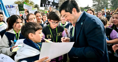 Leo Nardini acompañó a estudiantes en la Promesa Ambiental Leo Nardini acompañó a estudiantes en la Promesa Ambiental