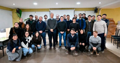Nardini dialogó con estudiantes del CIAS sobre gestión, políticas públicas y planificación Nardini dialogó con estudiantes del CIAS sobre gestión, políticas públicas y planificación
