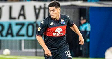 En una dolorosa jornada, lo más rescatable fueron los 45 minutos de Santi González En una dolorosa jornada, lo más rescatable fueron los 45 minutos de Santi González