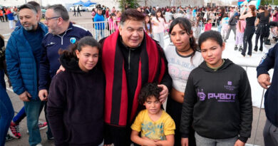 Ishii acompañó a cientos de chicos en “Diversión Bajo Cero” por las vacaciones de invierno Ishii acompañó a cientos de chicos en “Diversión Bajo Cero” por las vacaciones de invierno