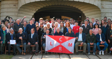 En el centro de la ciudad, Julio Zamora acompañó el 150° aniversario del Club de Regatas La Marina En el centro de la ciudad, Julio Zamora acompañó el 150° aniversario del Club de Regatas La Marina