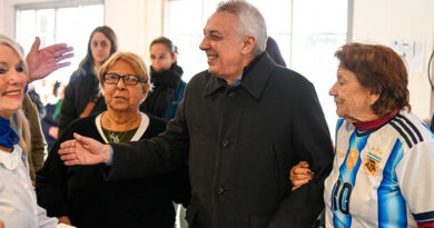 Julio Zamora: “Los adultos mayores son los protagonistas de nuestra comunidad” Julio Zamora: “Los adultos mayores son los protagonistas de nuestra comunidad”