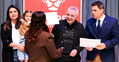 El intendente Julio Zamora encabezó la entrega de diplomas a nuevos egresados del sistema de salud pública de Tigre