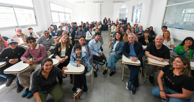 Julio Zamora en el CUT: “La educación es la columna vertebral de nuestra comunidad” Julio Zamora en el CUT: “La educación es la columna vertebral de nuestra comunidad”