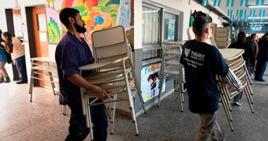 El Municipio de Tigre entregó nuevo mobiliario para establecimientos de General Pacheco y El Talar