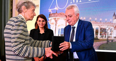 Julio Zamora en el 20° aniversario del MAT: “Este museo es el lugar más emblemático de Tigre” Julio Zamora en el 20° aniversario del MAT: “Este museo es el lugar más emblemático de Tigre”