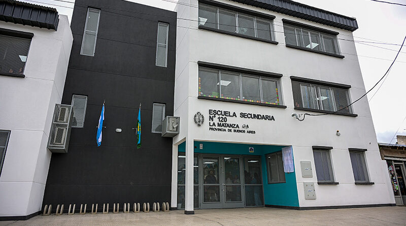 Kicillof inauguró dos edificios educativos en La Matanza